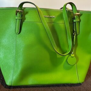 Michael Kors tote